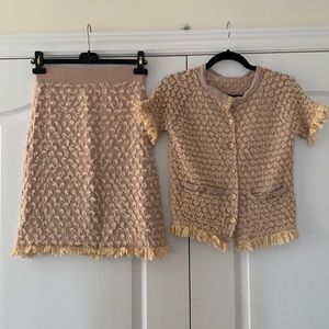 VGUC Knit skirt suit